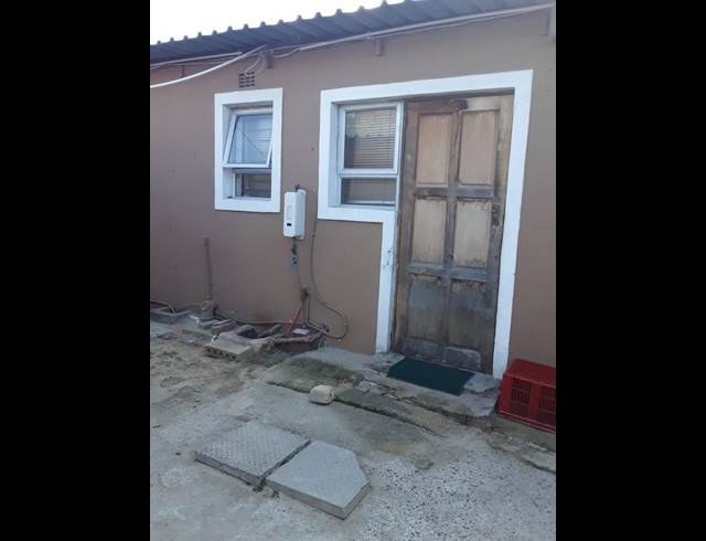 1 BEDROOM APARTMENT FOR SALE IN KUILS RIVER SOUTH